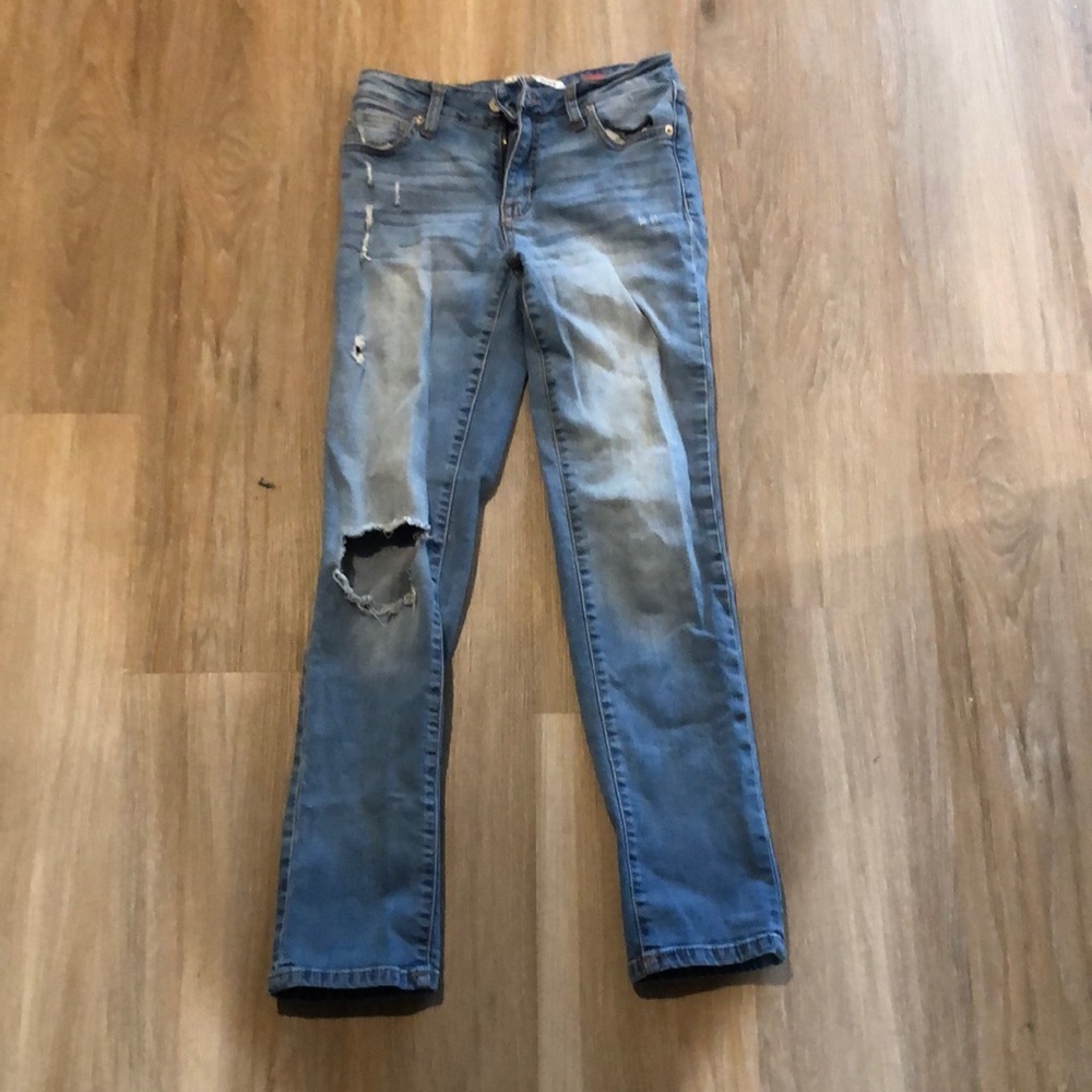 Women’s size 25 blue skinny jeans